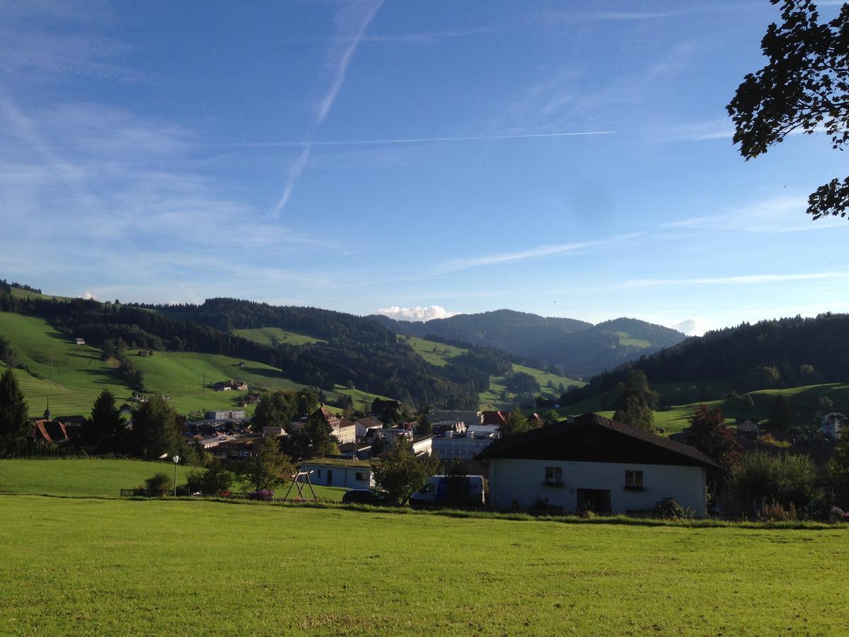 Villa Donkey Chalet Degersheim Eksteriør billede