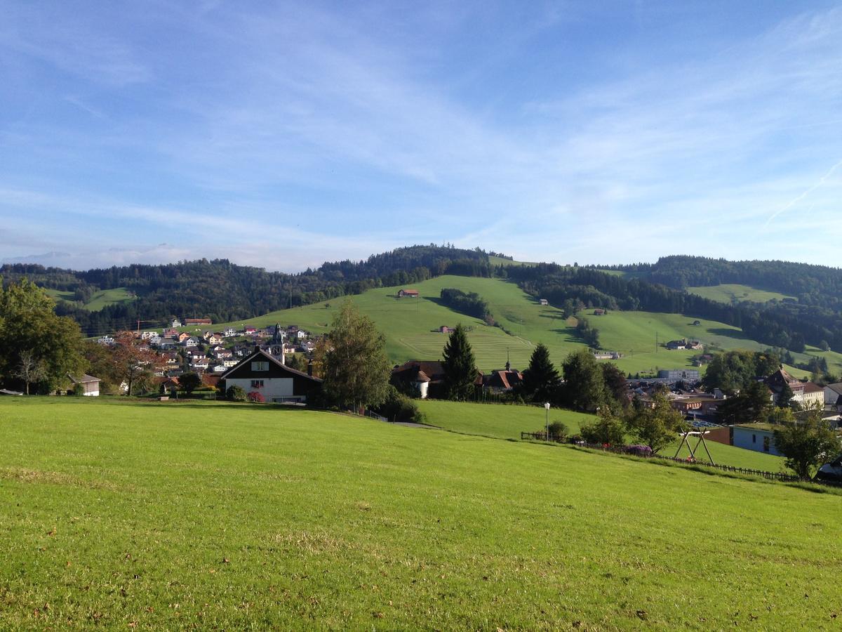 Villa Donkey Chalet Degersheim Eksteriør billede